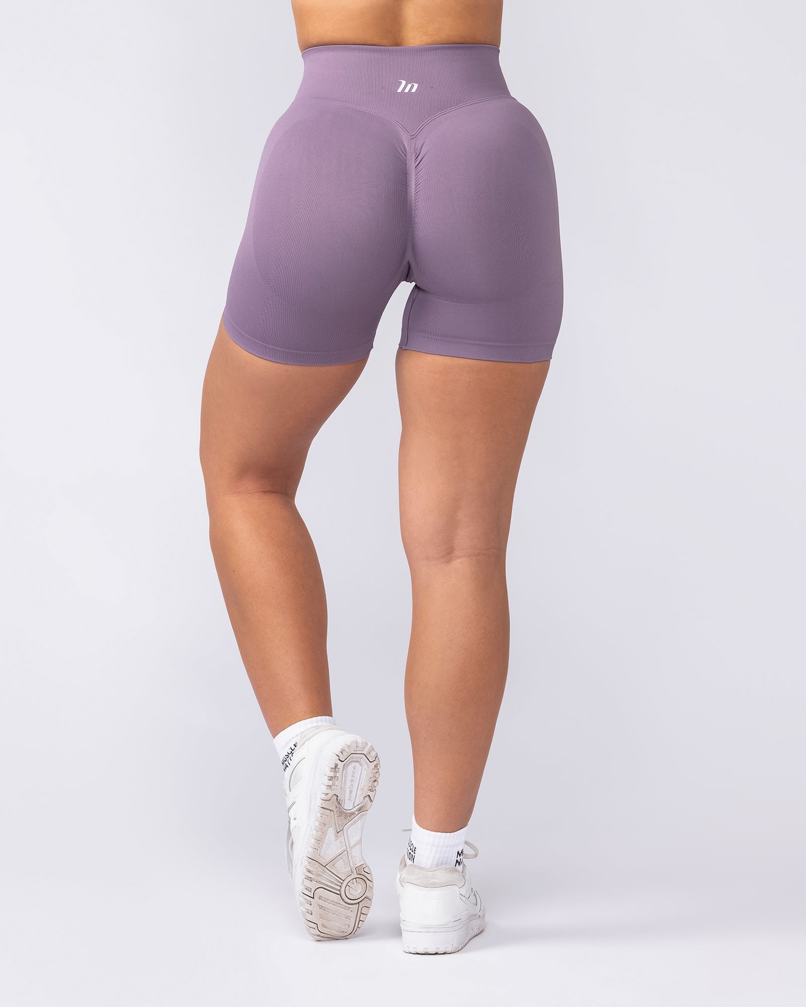 Sculpt Seamless Midway Shorts - Dark Thistle
