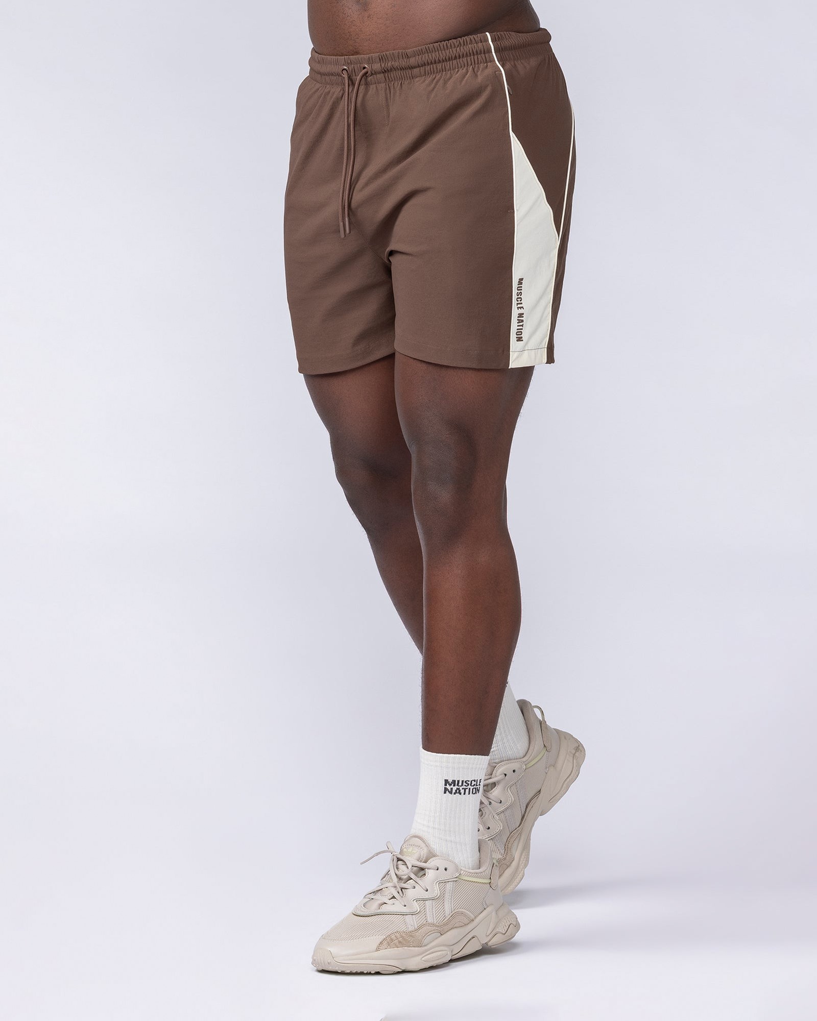 Command Windbreaker Shorts - Brown