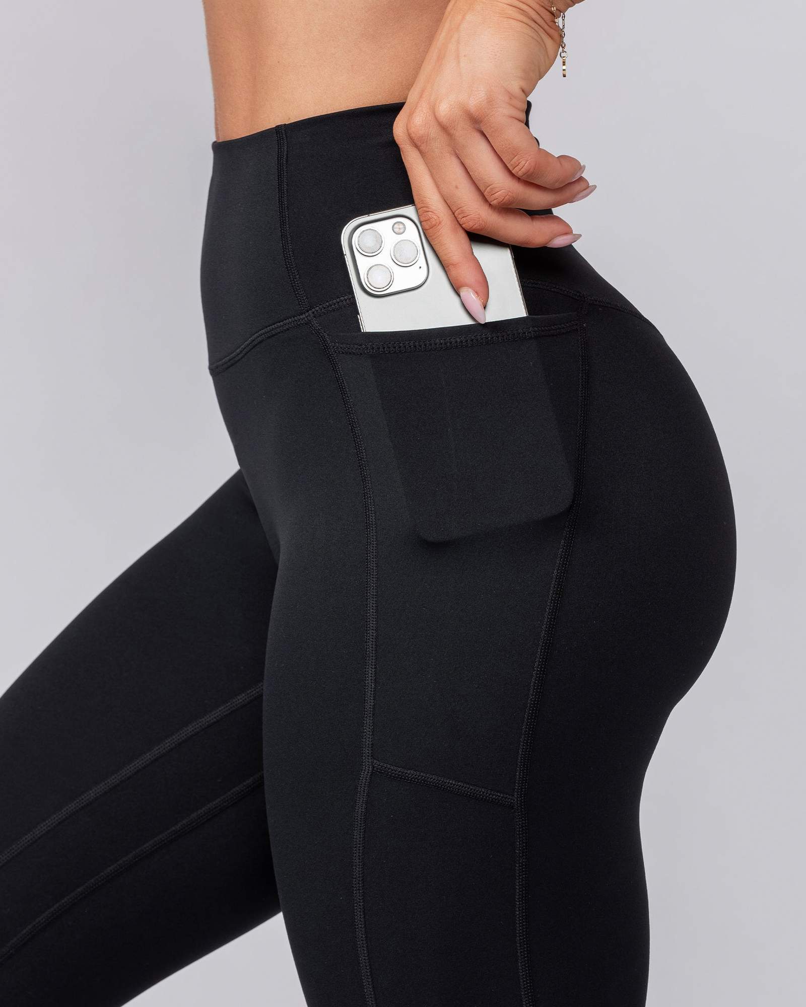 Agility Aura Pocket Ankle Length Leggings - Black