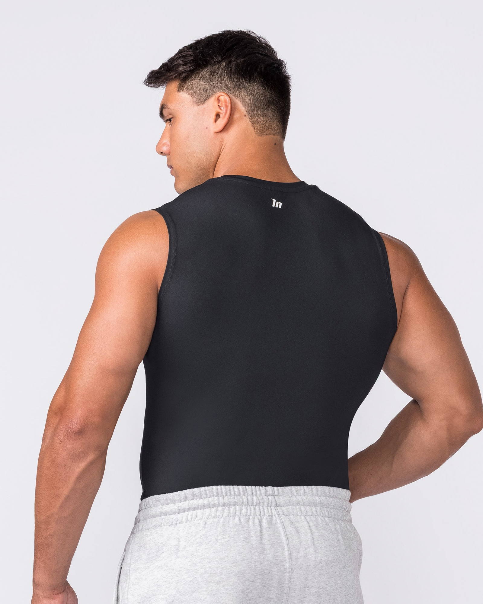 Apex Sleeveless Tee - Black