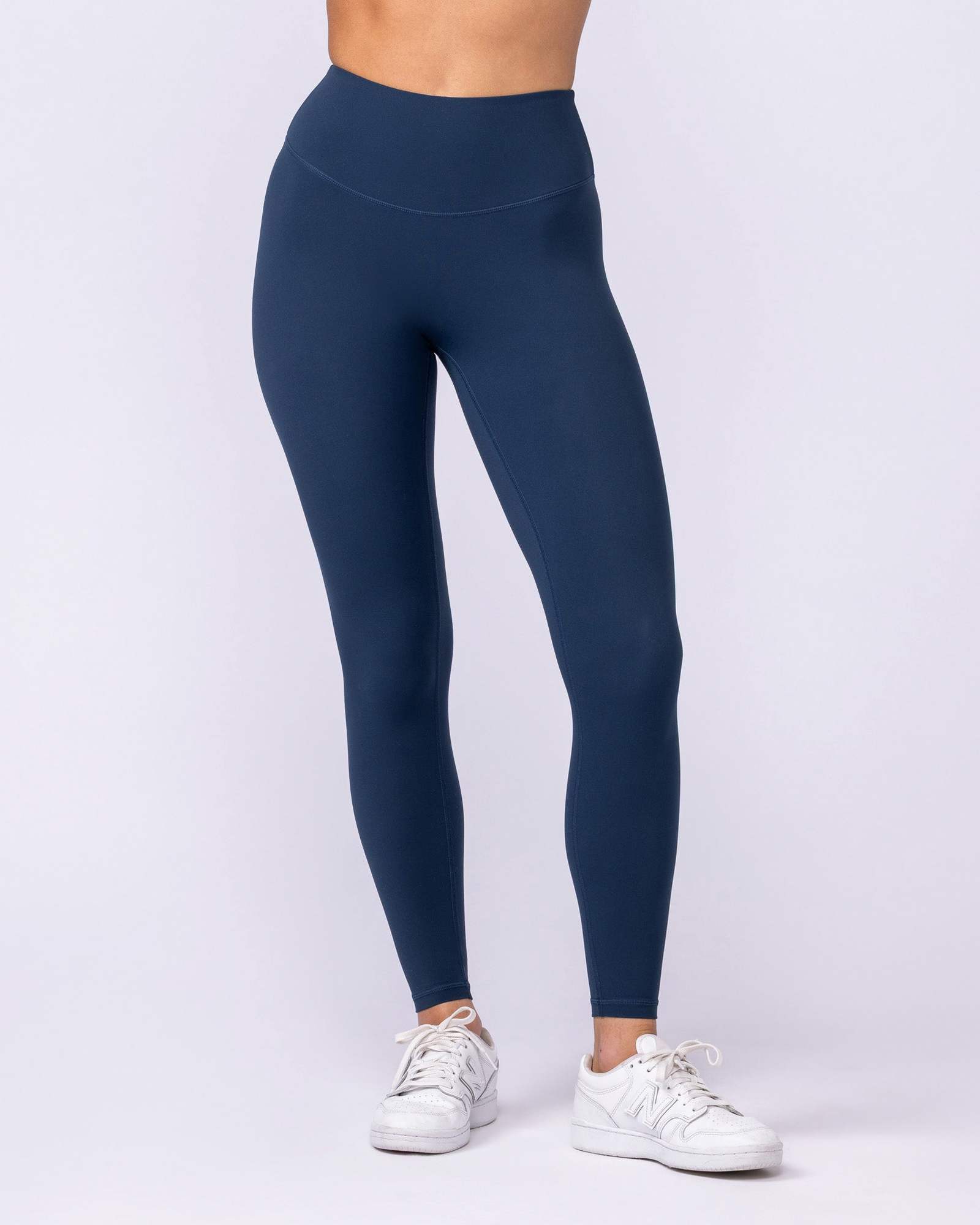 Aura Back Pocket Ankle Length Leggings - Navy