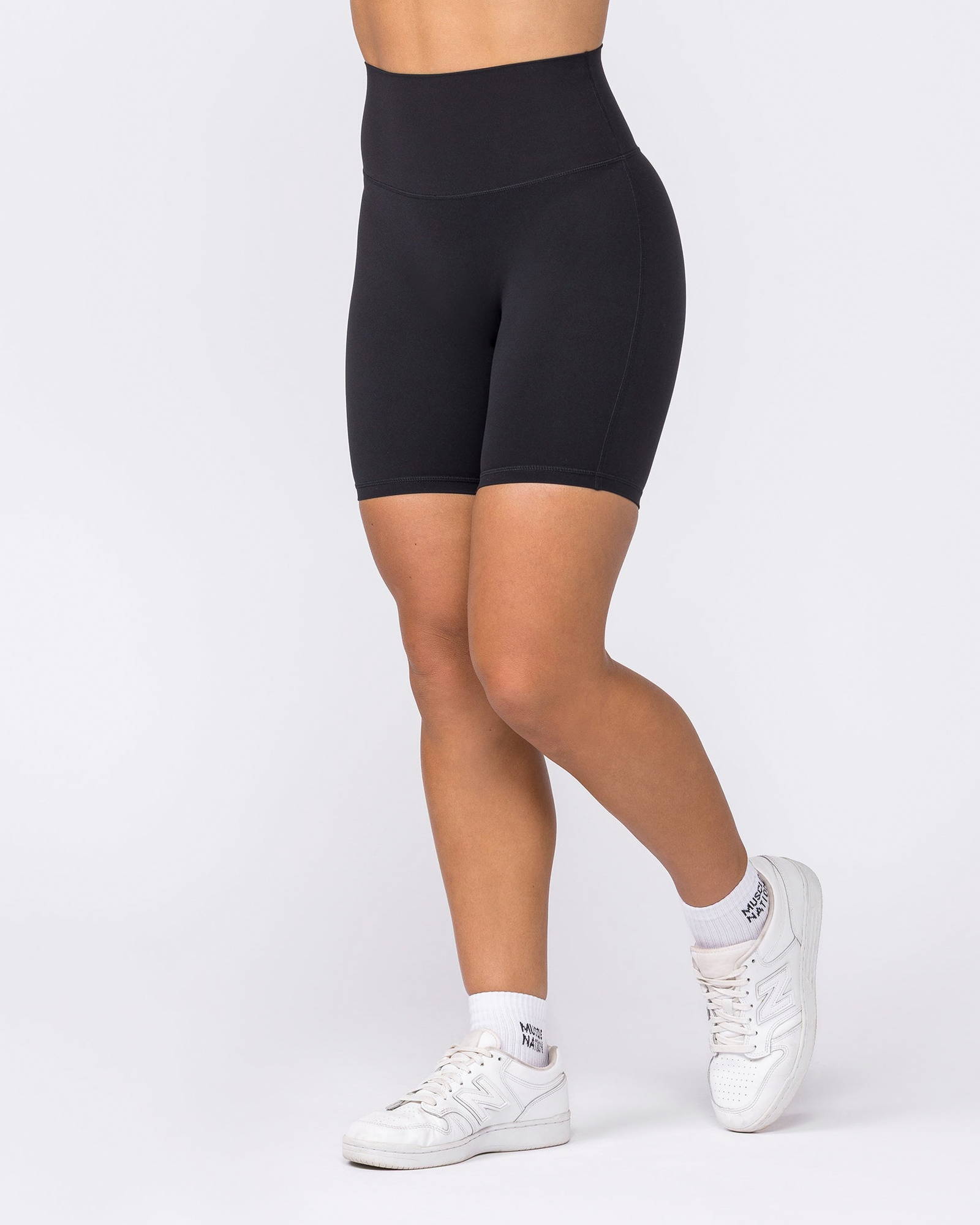 Aura Peachy High Invisible Scrunch Bike Shorts - Black