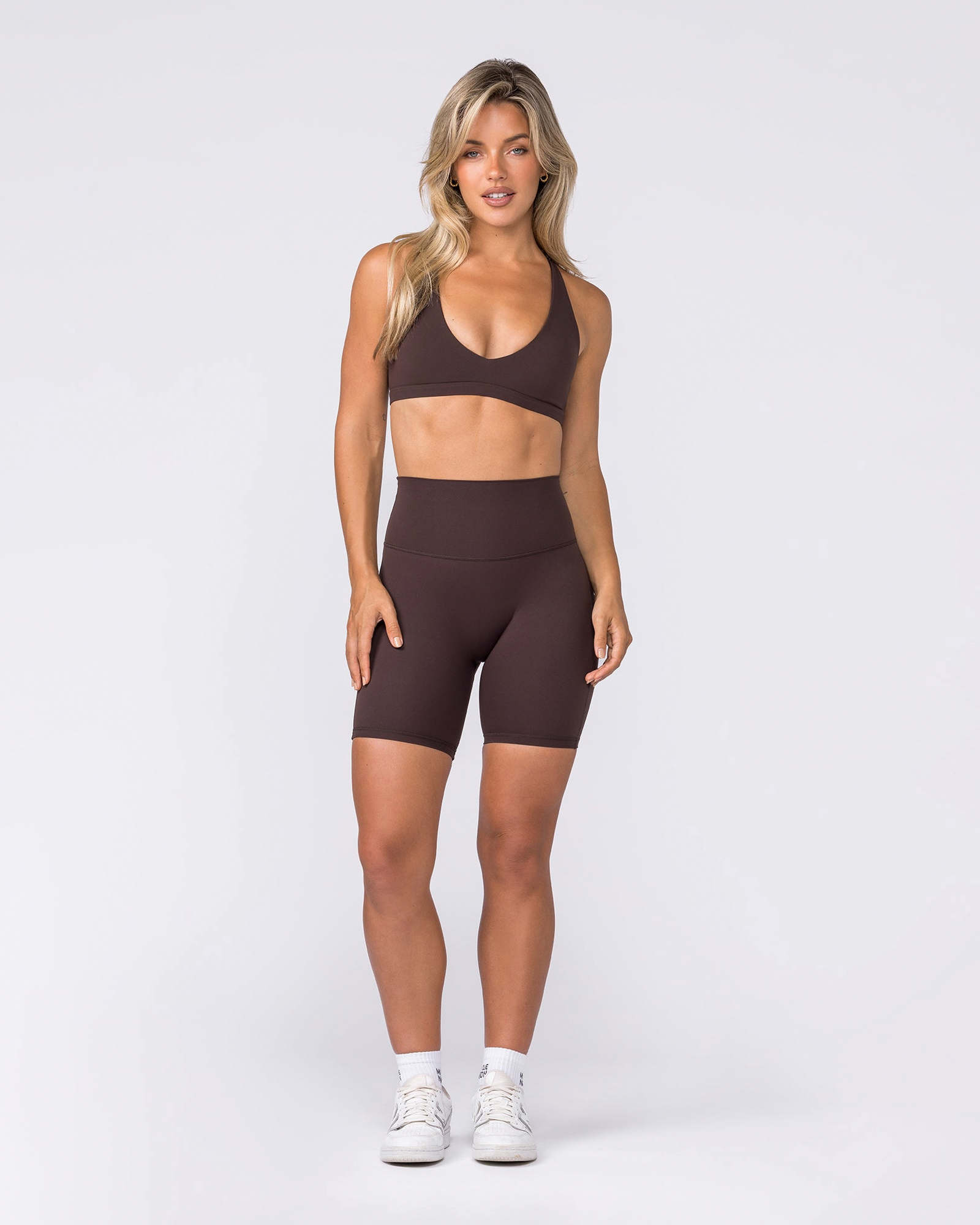 Aura Peachy High Invisible Scrunch Bike Shorts - Cocoa