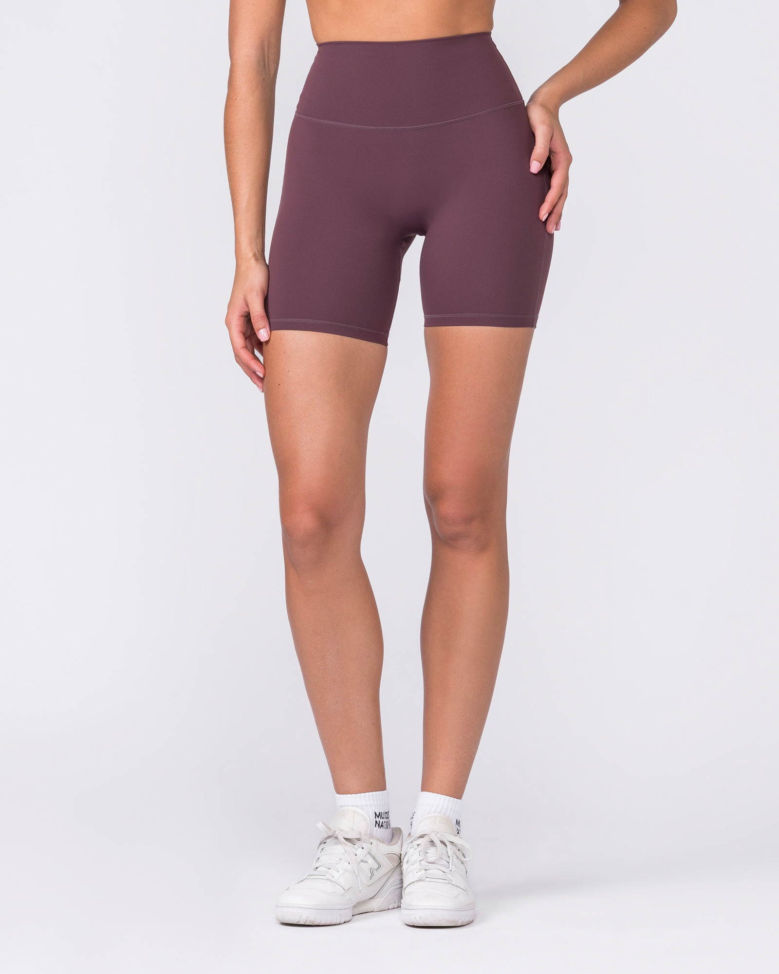 Aura Peachy High Invisible Scrunch Bike Shorts - Dark Cherry