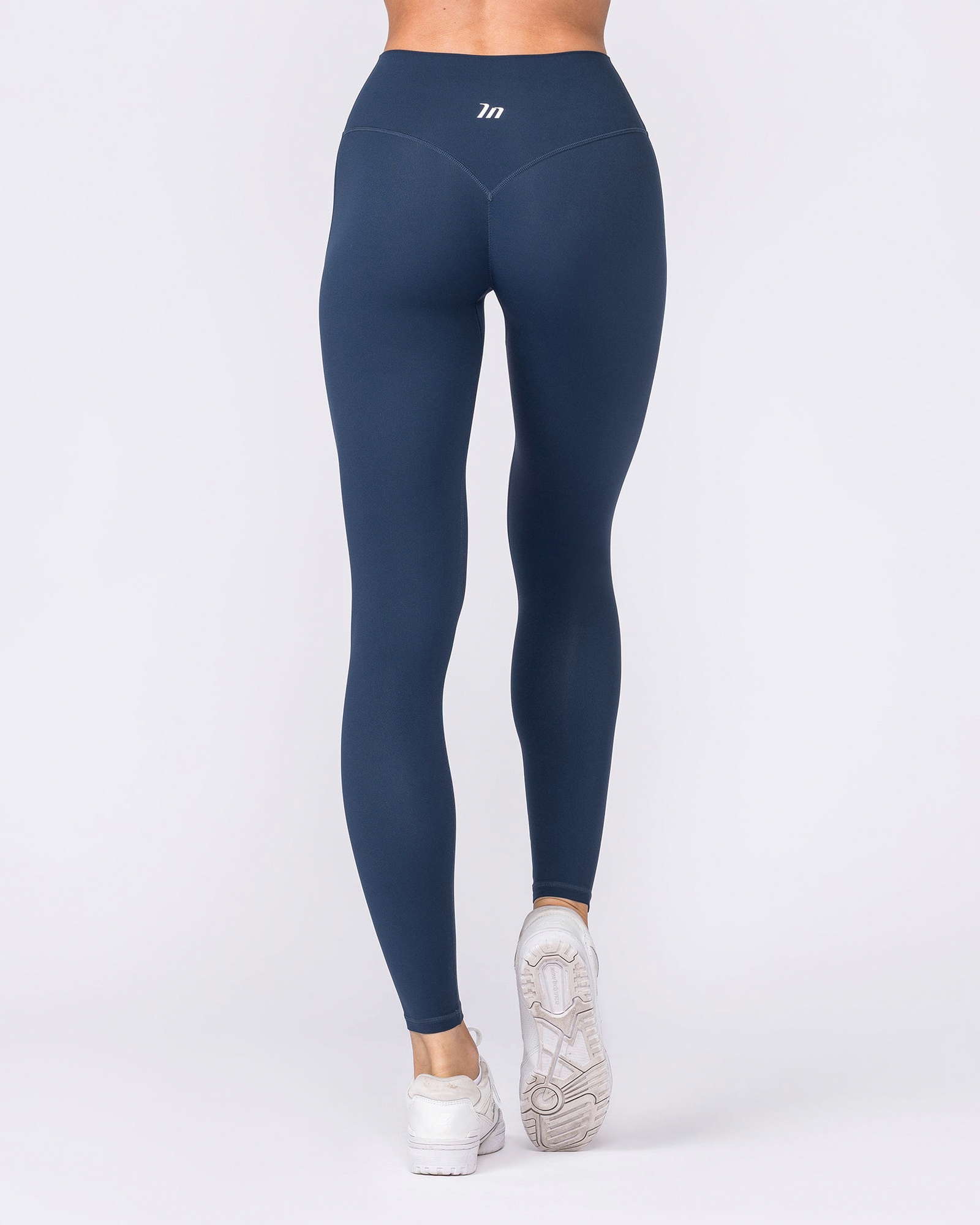 Aura Peachy Invisible Scrunch Ankle Leggings - Navy