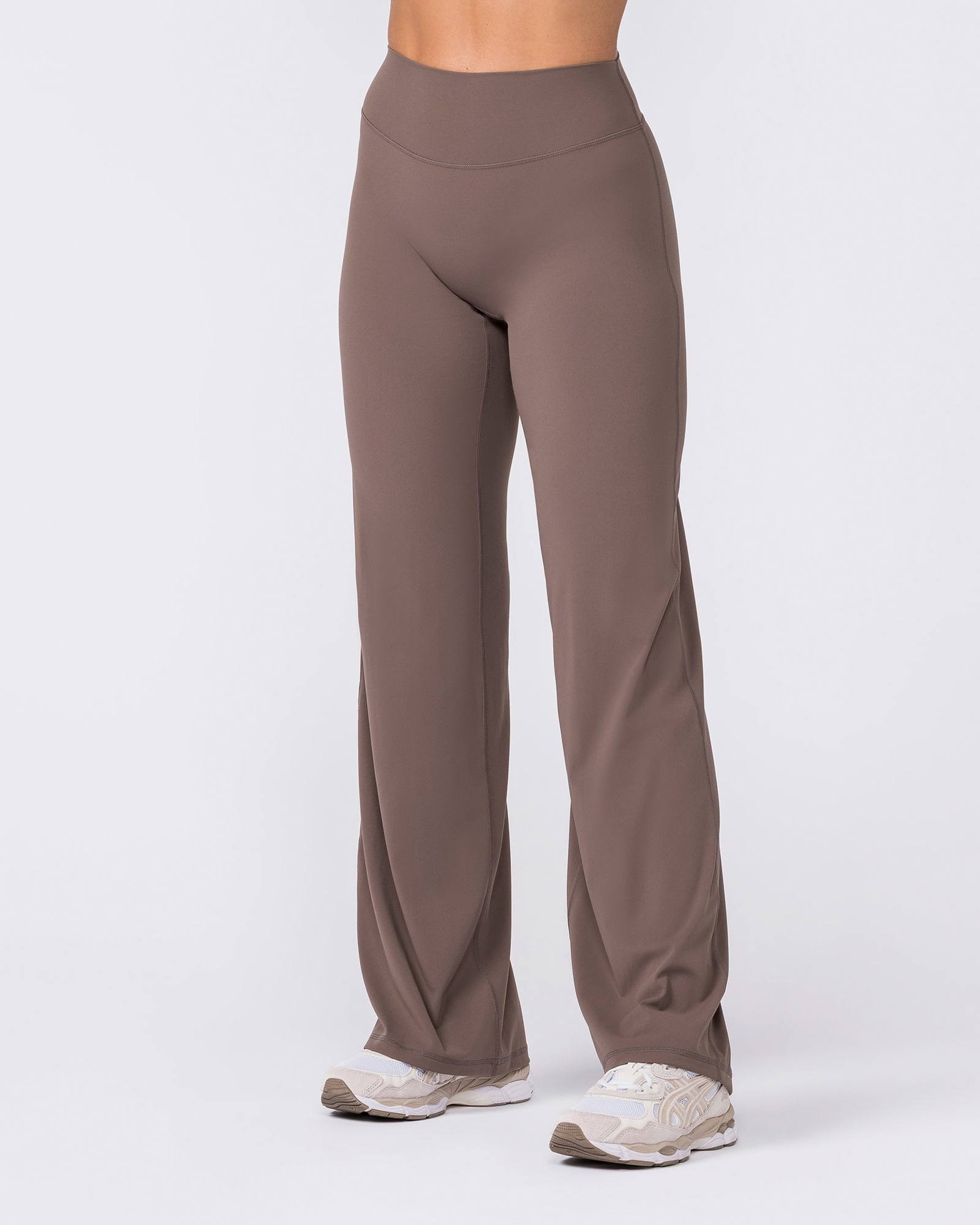 Aura Straight Leg Leggings Short - Taupe
