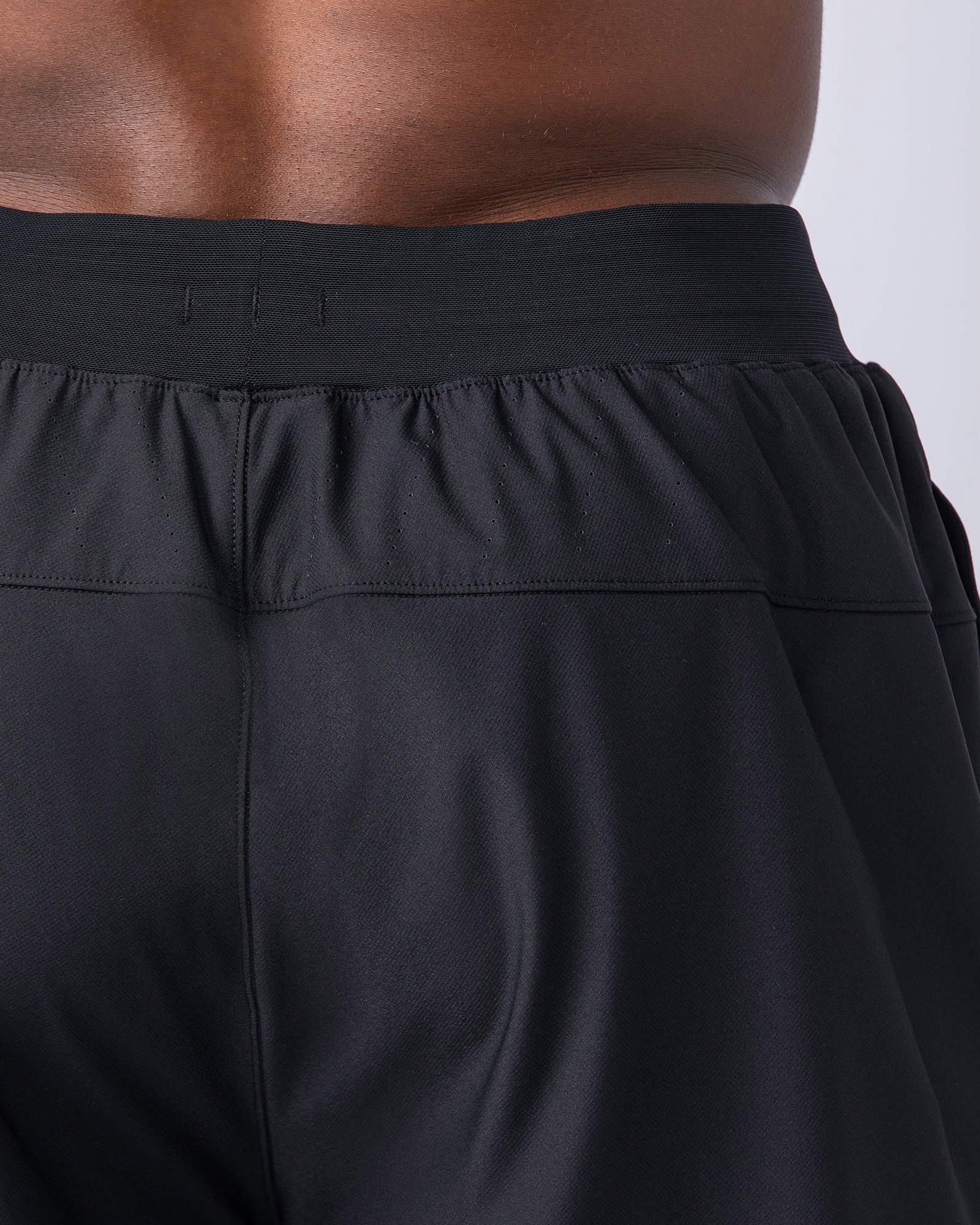 On Repeat Training 7" Shorts - Black