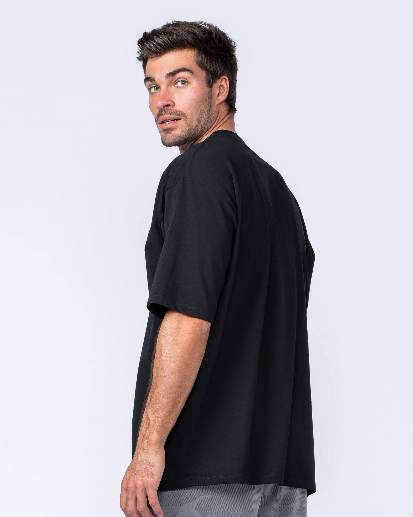 MN Varsity Oversized Tee - Black