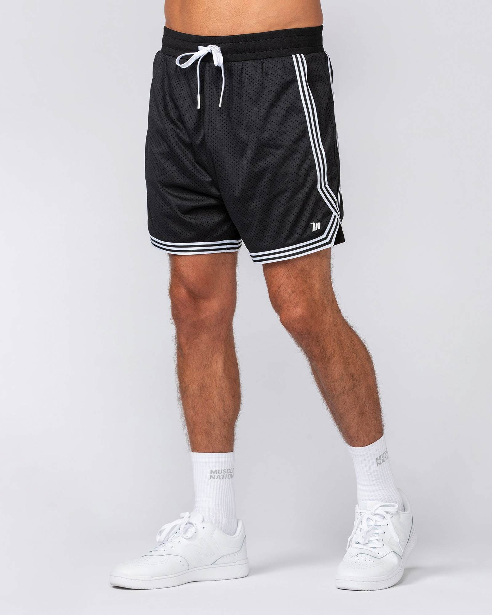 Courtside Basketball 5" Shorts - Black