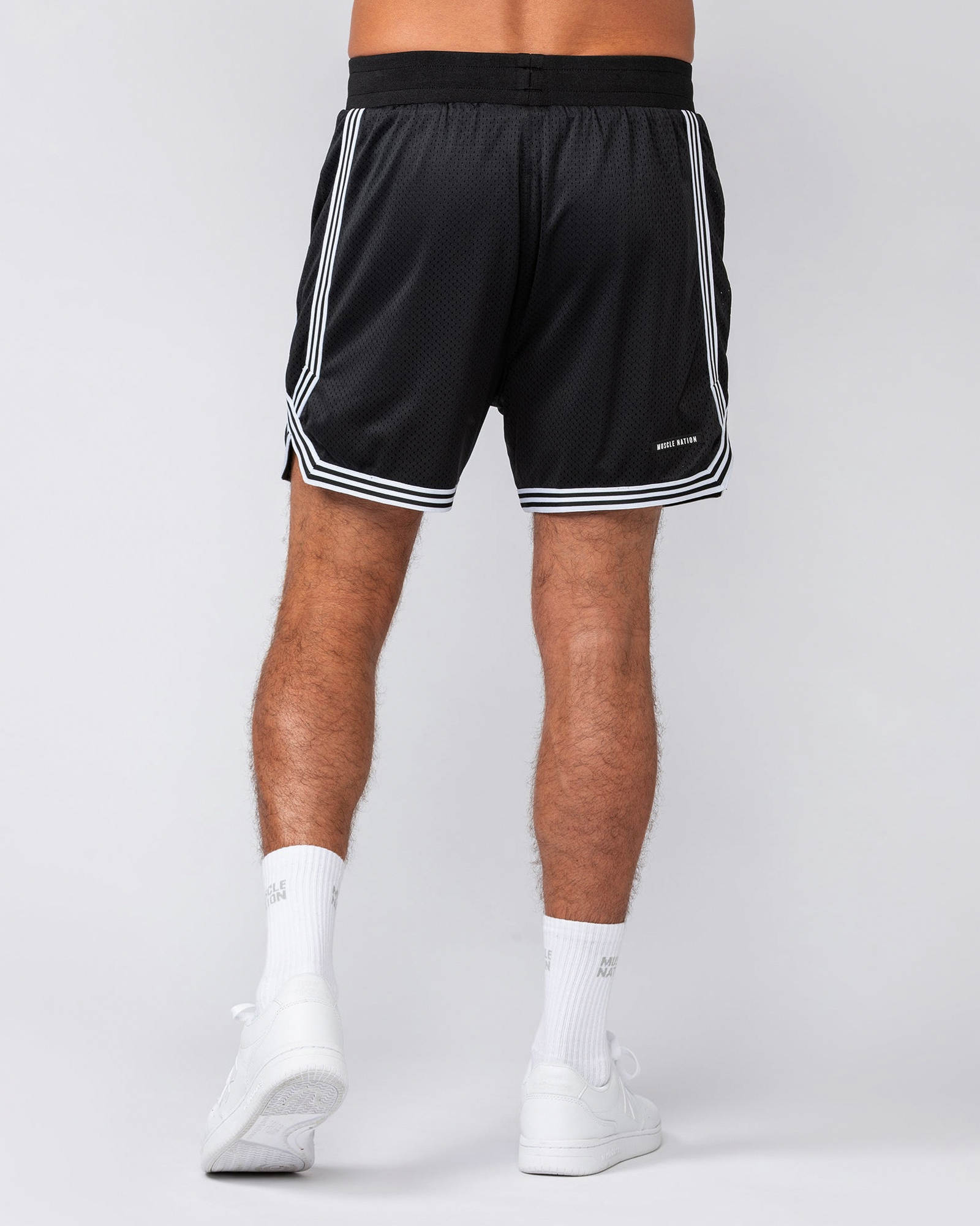 Courtside Basketball 5" Shorts - Black