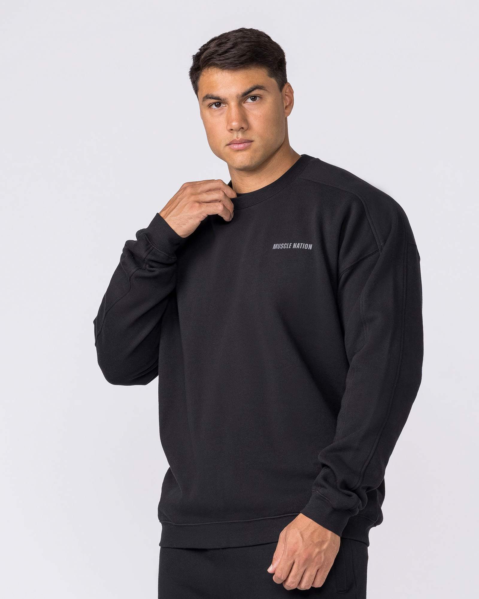 Essential Crew Pullover - Black
