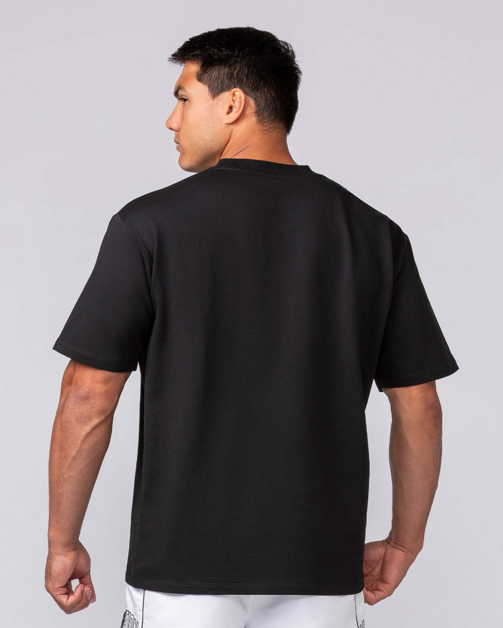 Essential Regular Fit Tee - Black