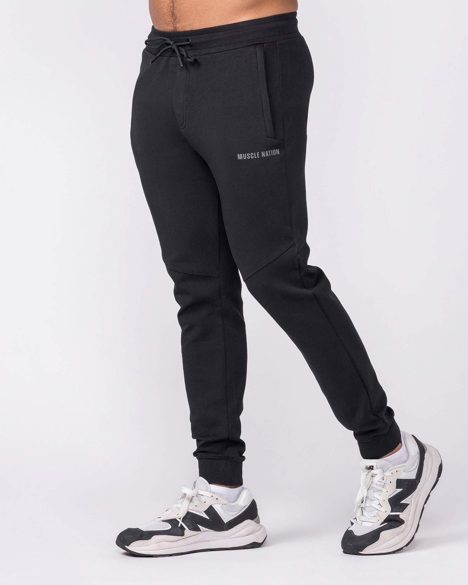 Essential Tech Pants - Black