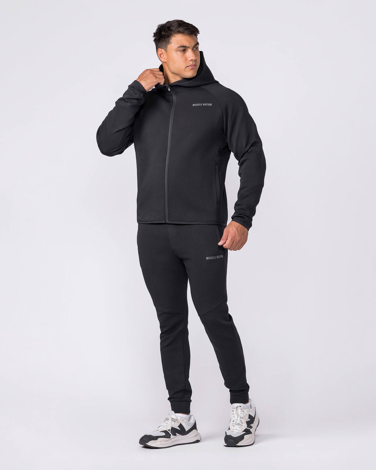 Essential Tech Zip Hoodie - Black