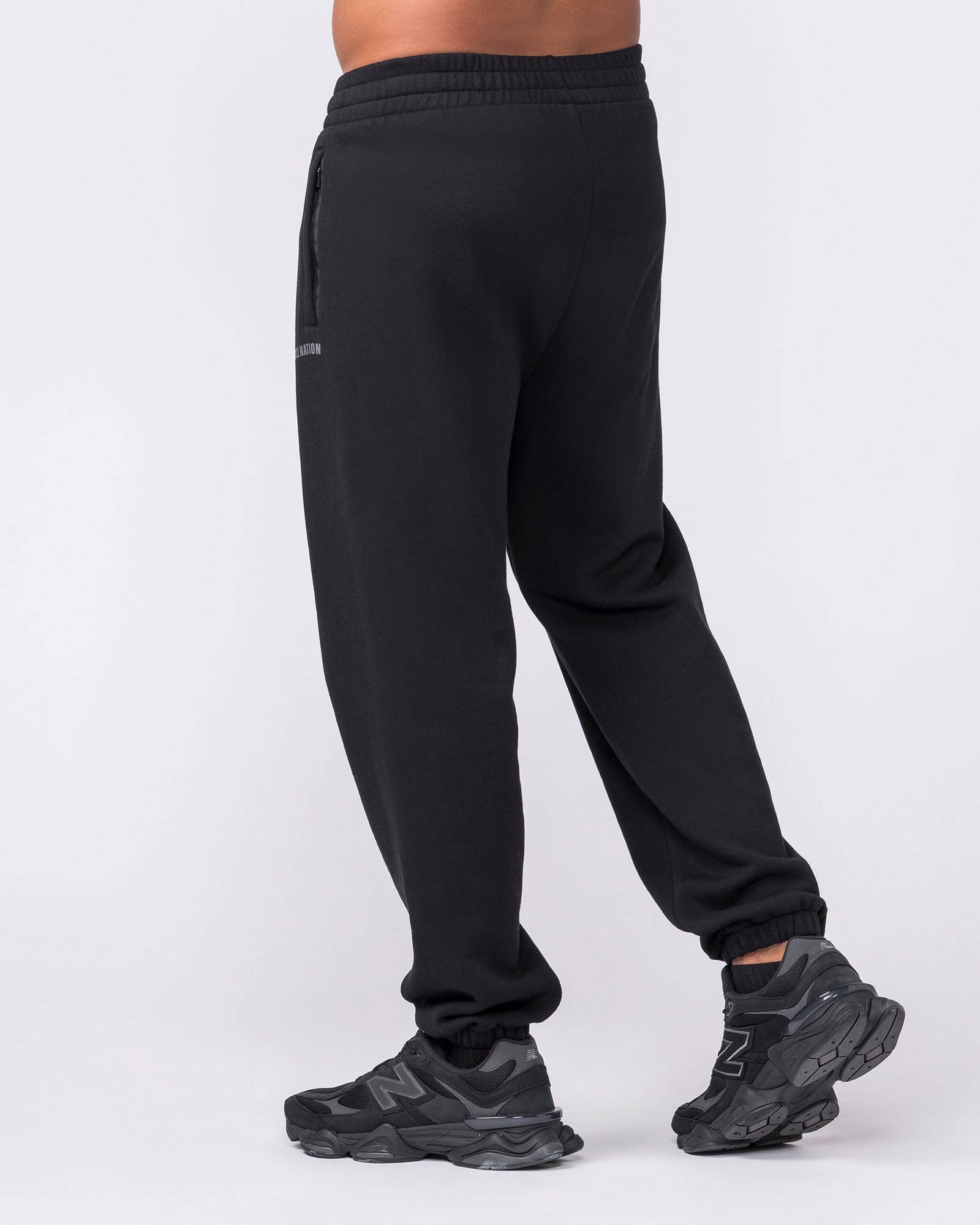 Essential Trackies - Black