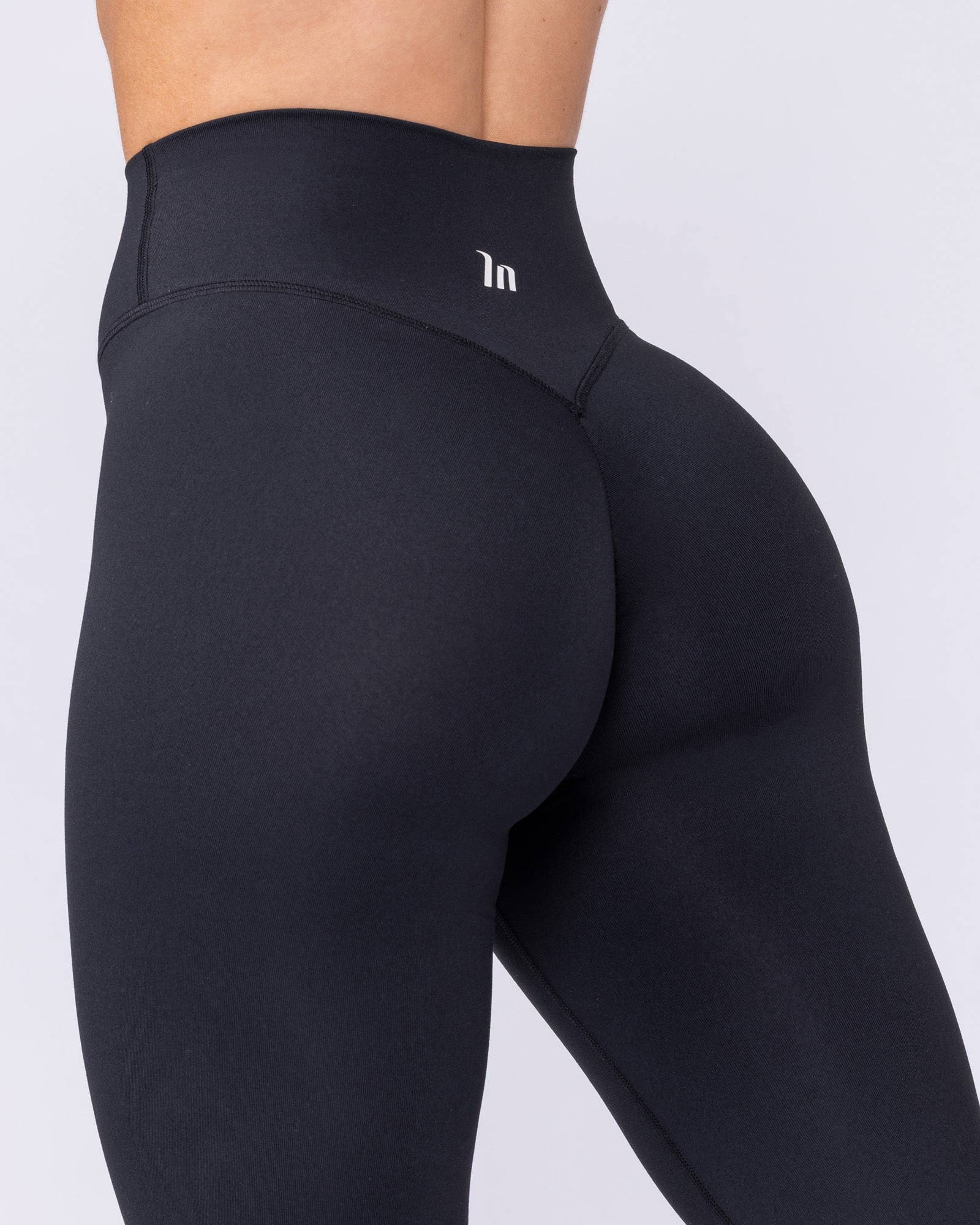 Evolve Signature Ankle Length Leggings - Black