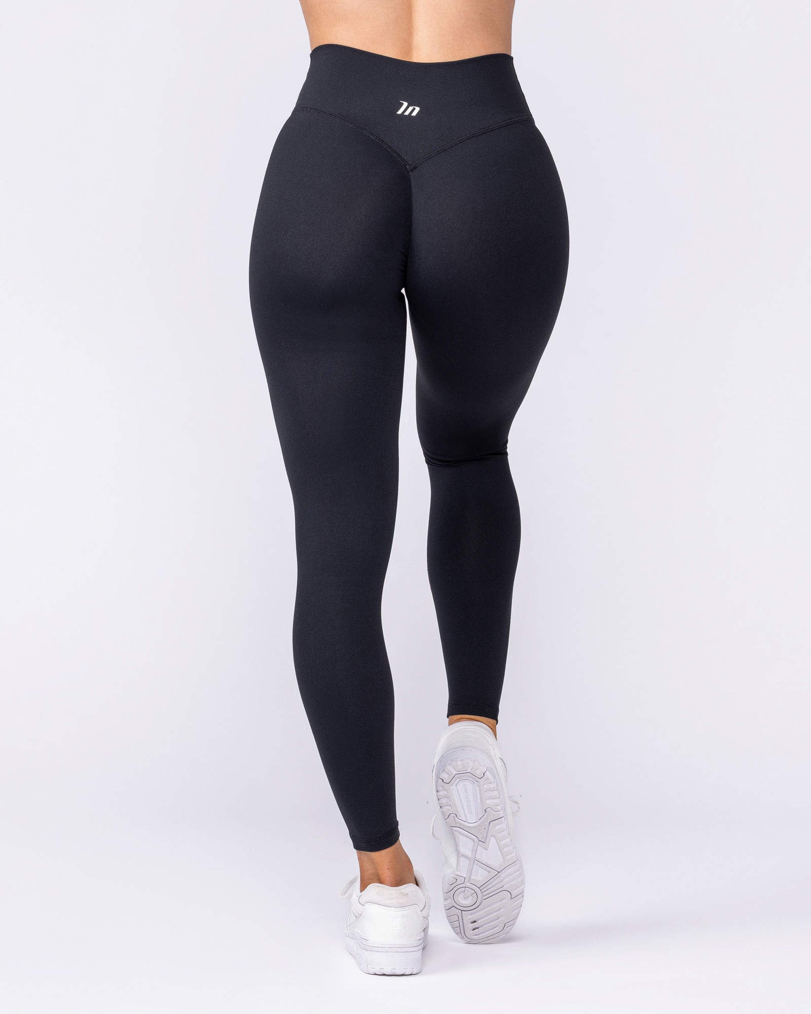 Evolve Signature Ankle Length Leggings - Black