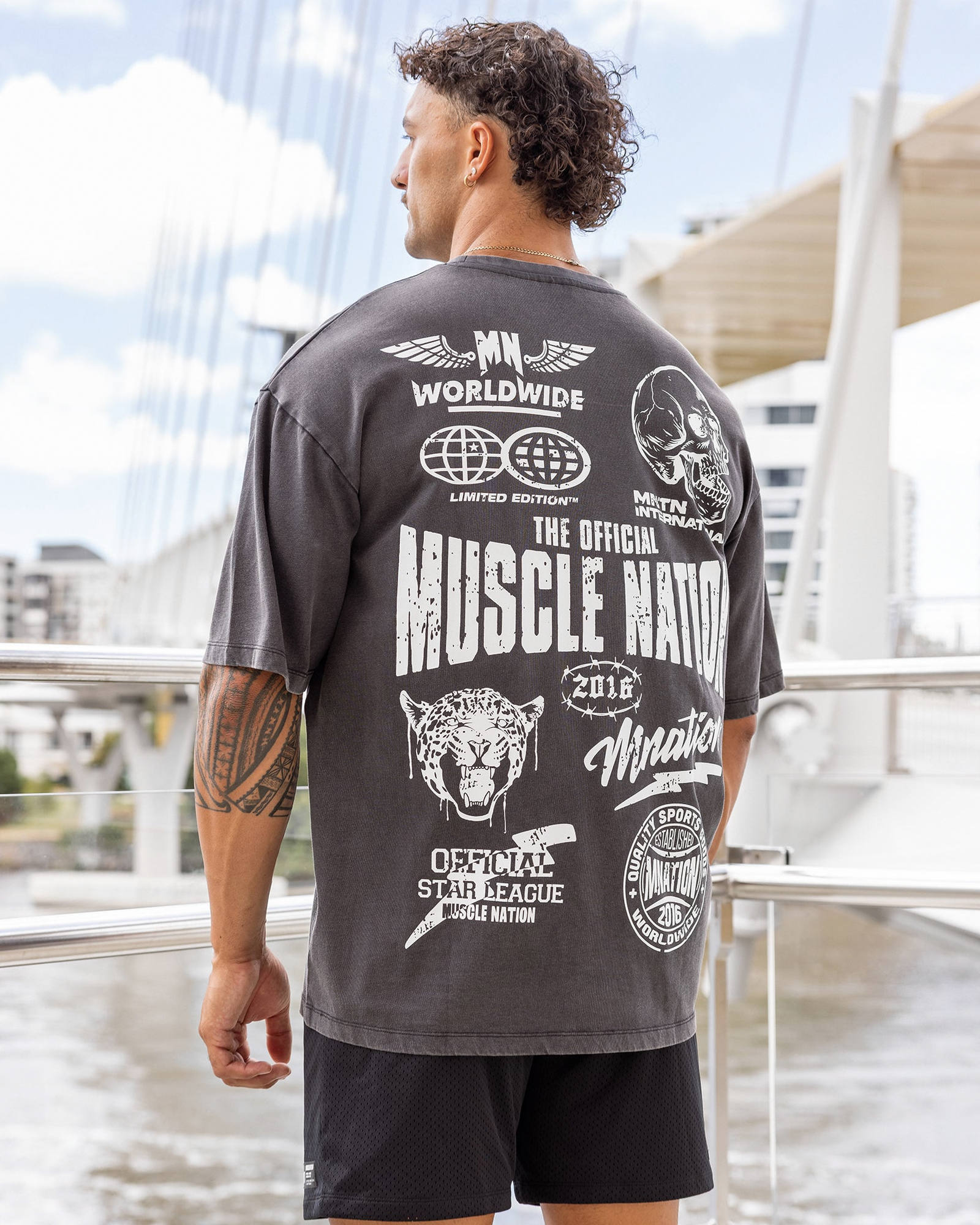 Archives Oversized Vintage Tee - Washed Black