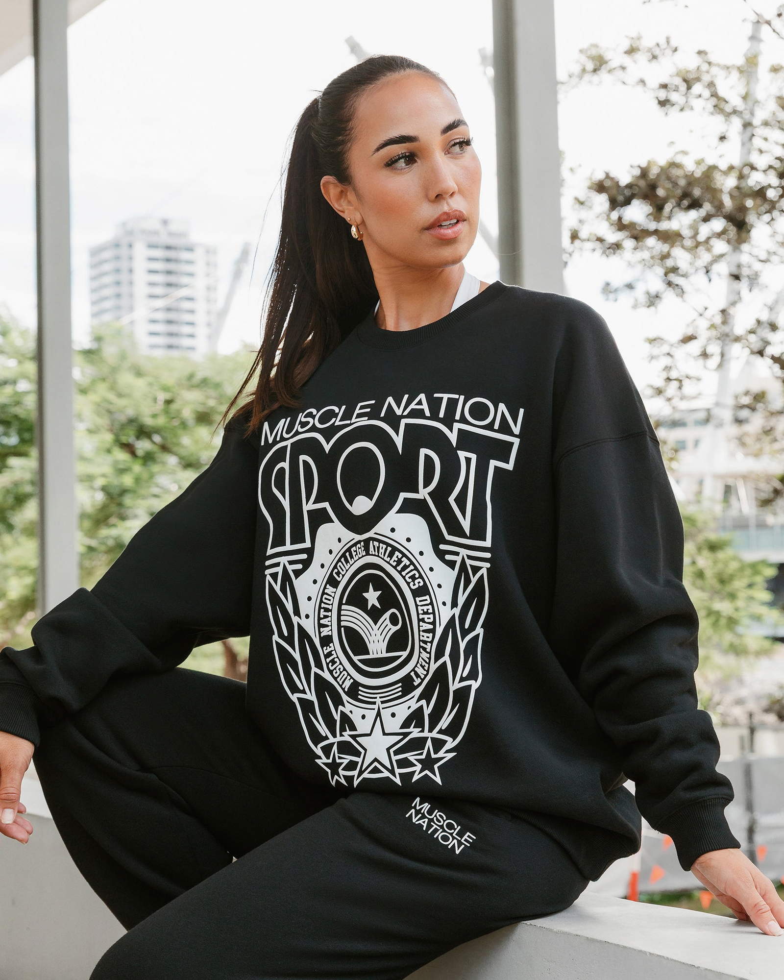 Athletics Oversized Pullover - Black