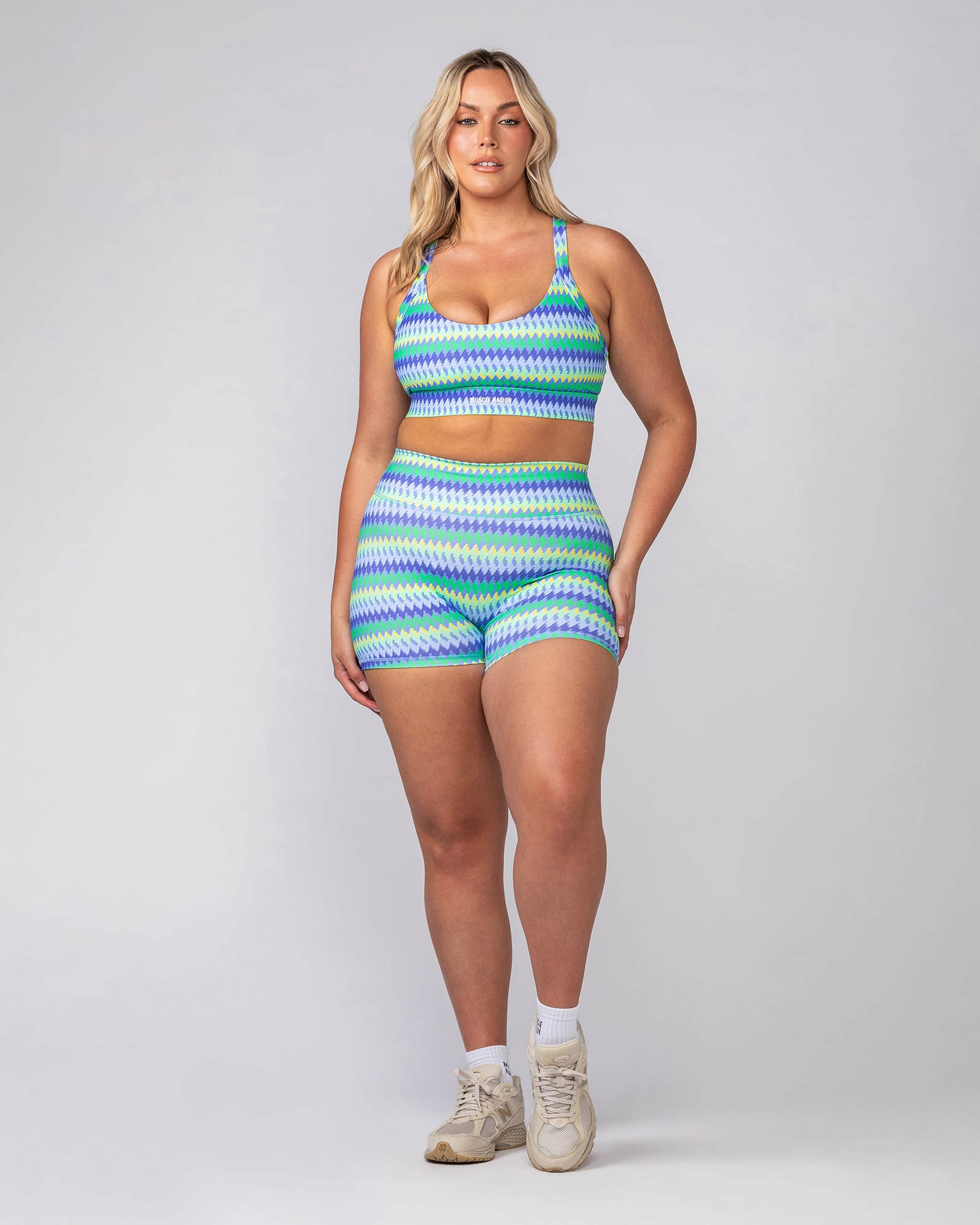 Instinct Scrunch Midway Shorts - Blue Fiesta Print