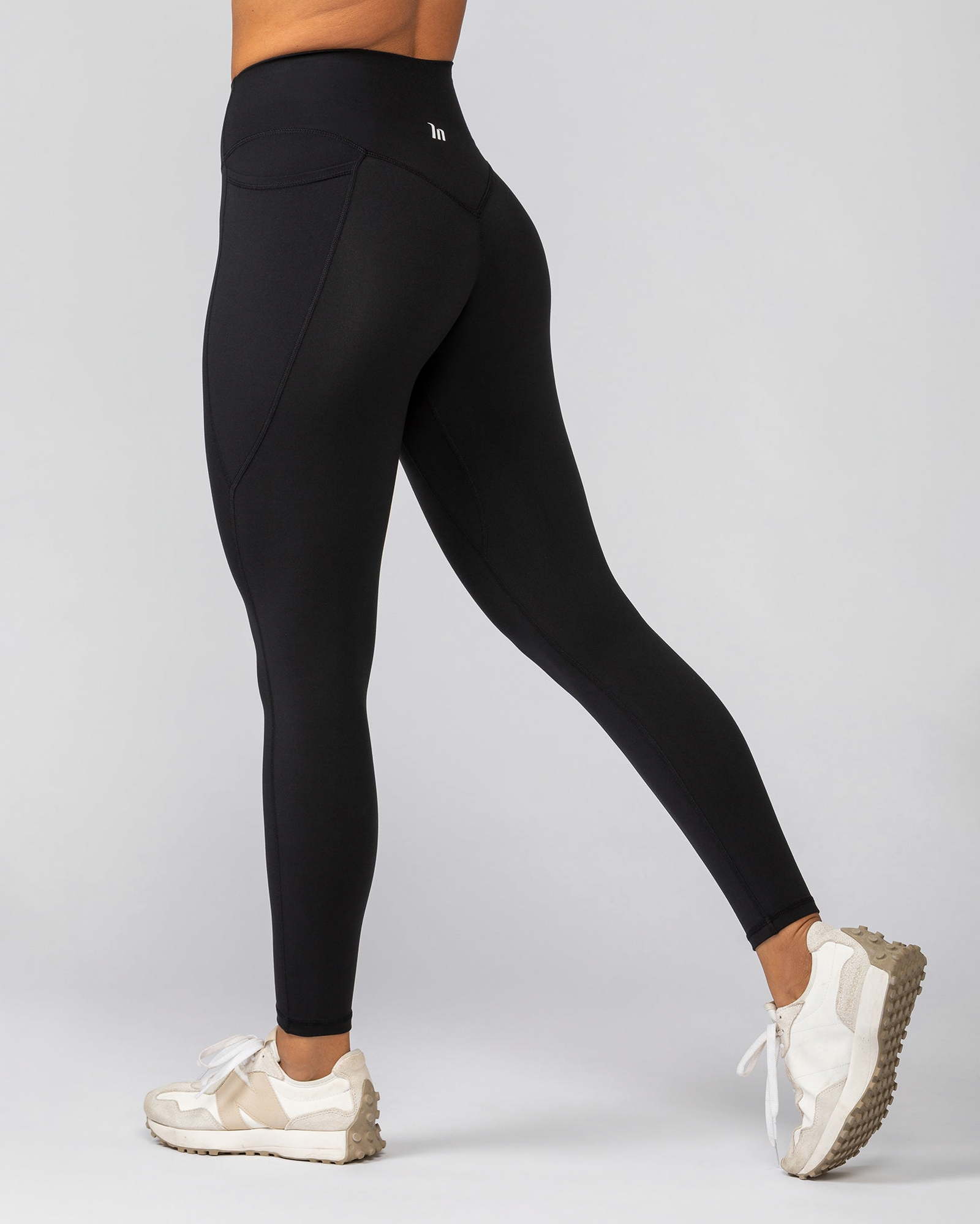 Liberty Pocket Ankle Length Leggings - Black
