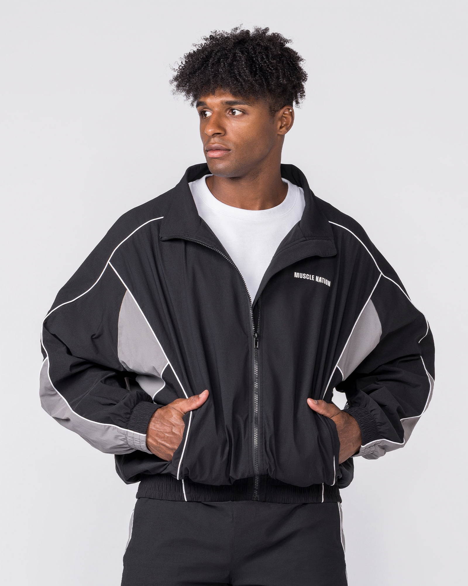 Command Windbreaker Zip Through - Black