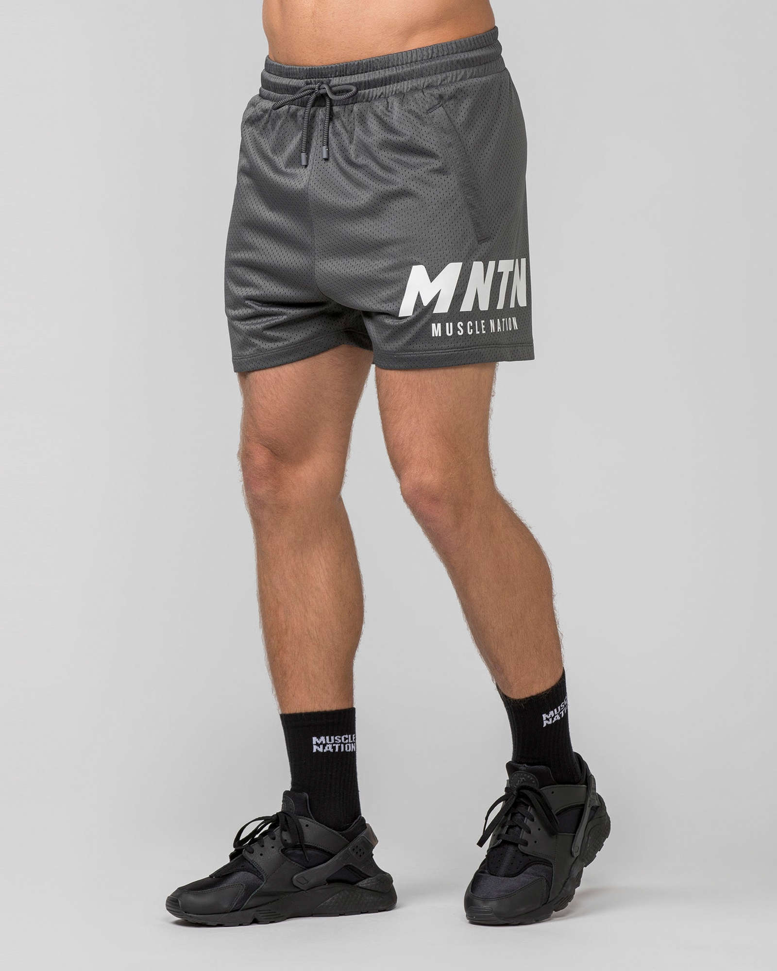 MNTN Lay Up 3.5" Shorts - Tornado