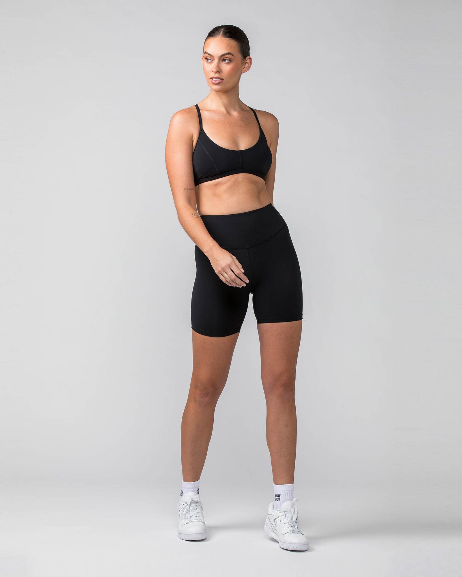 Contour Aura Bike Shorts - Black