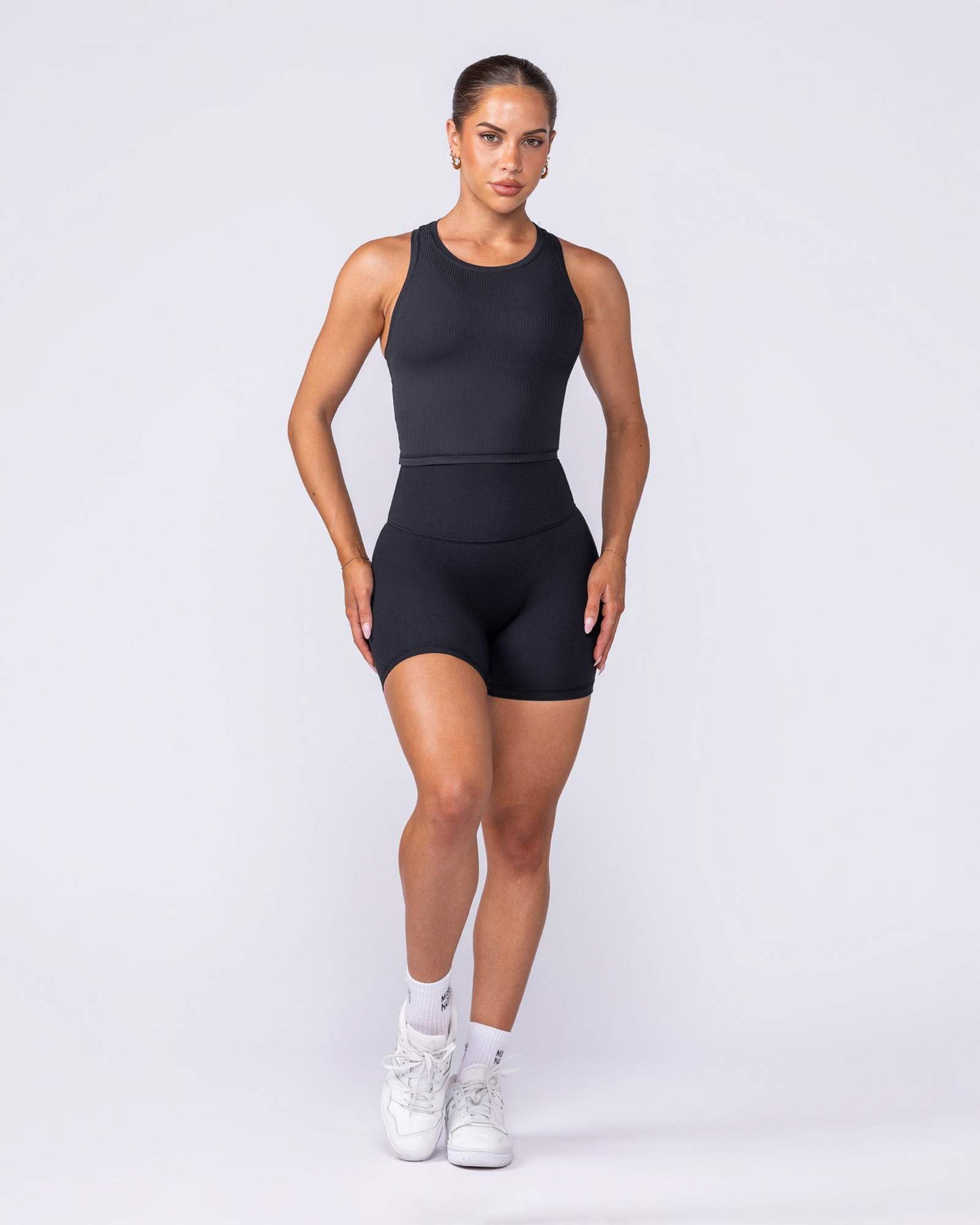 Rib Staple Cropped Tank - Black