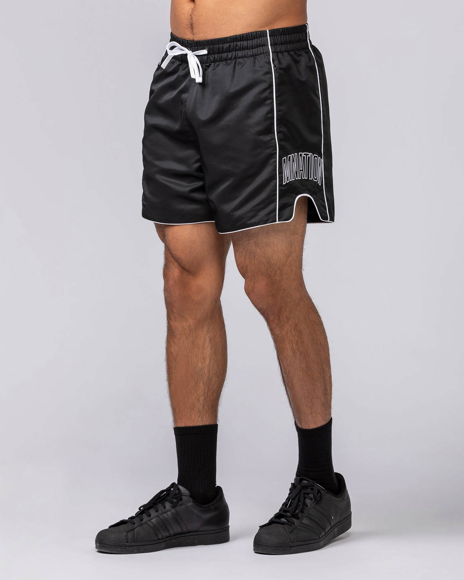 Round House 5" Shorts - Black