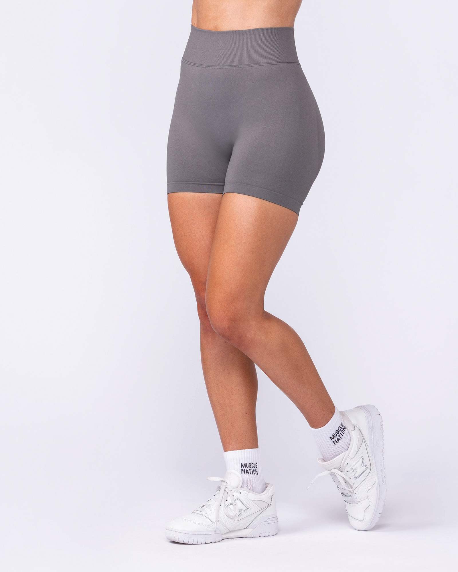 Sculpt Seamless Midway Shorts - Vapour