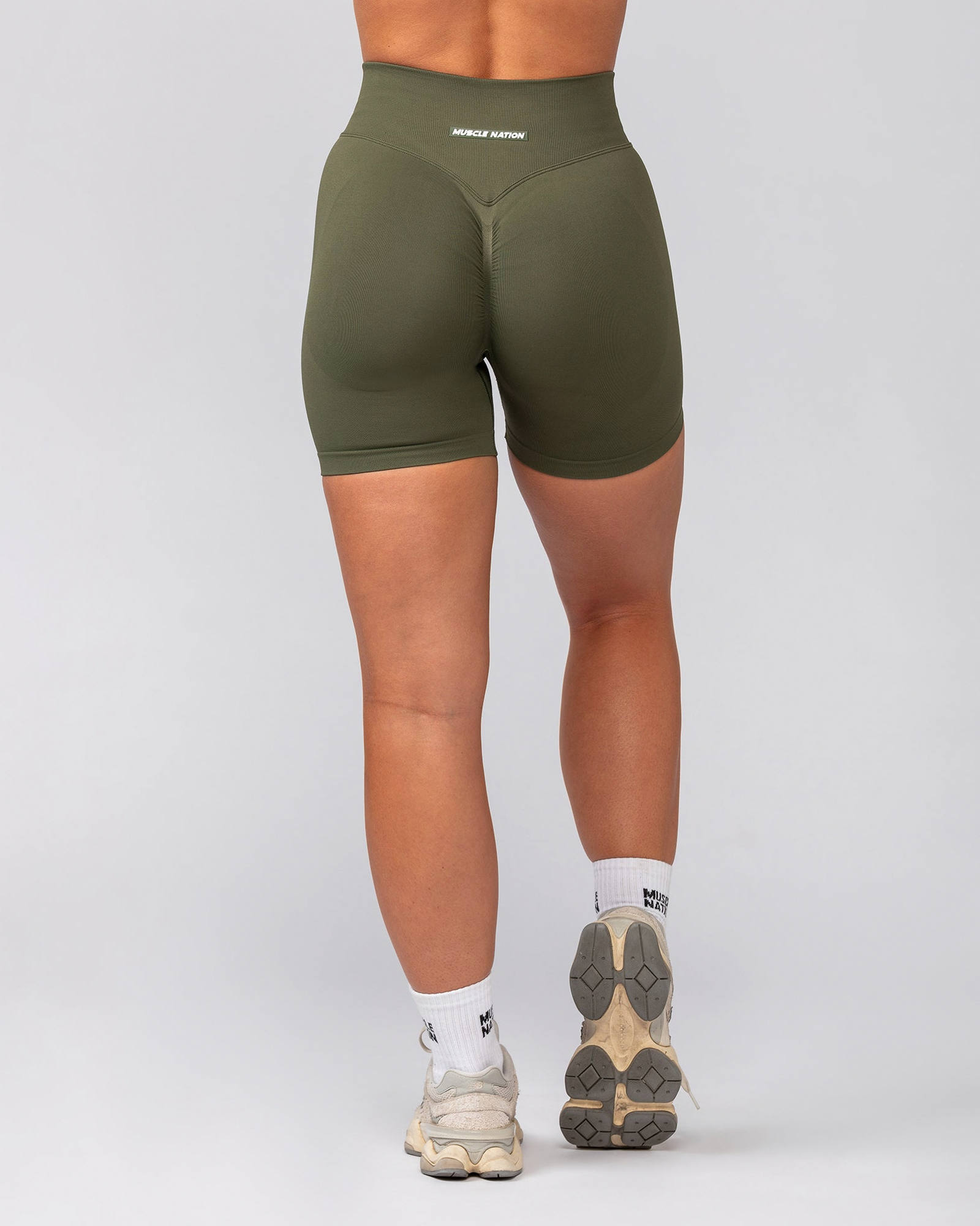 Sculpt Seamless Midway Shorts - Dark Khaki