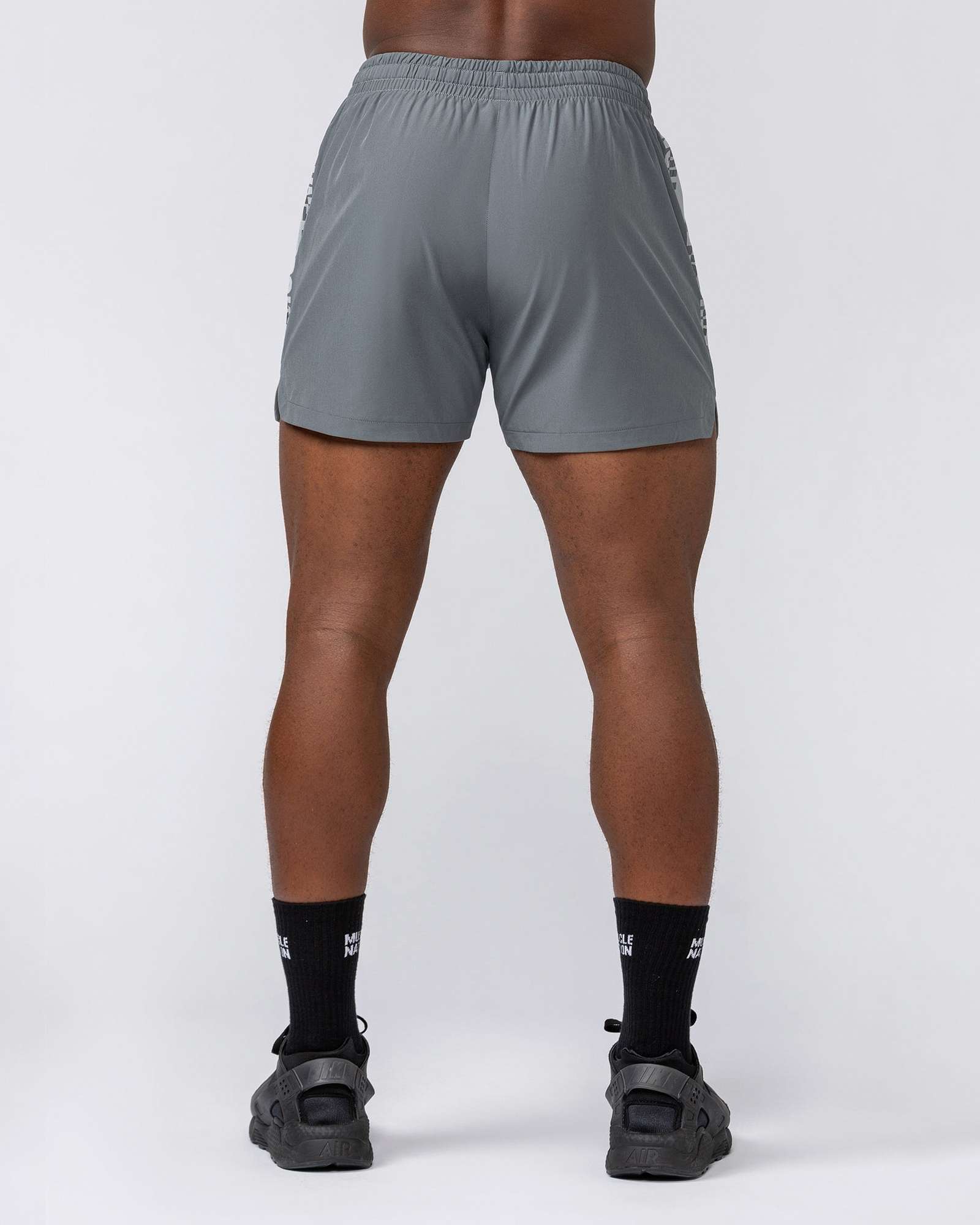 Stride 3.5" Shorts - Jet Grey / Tornado