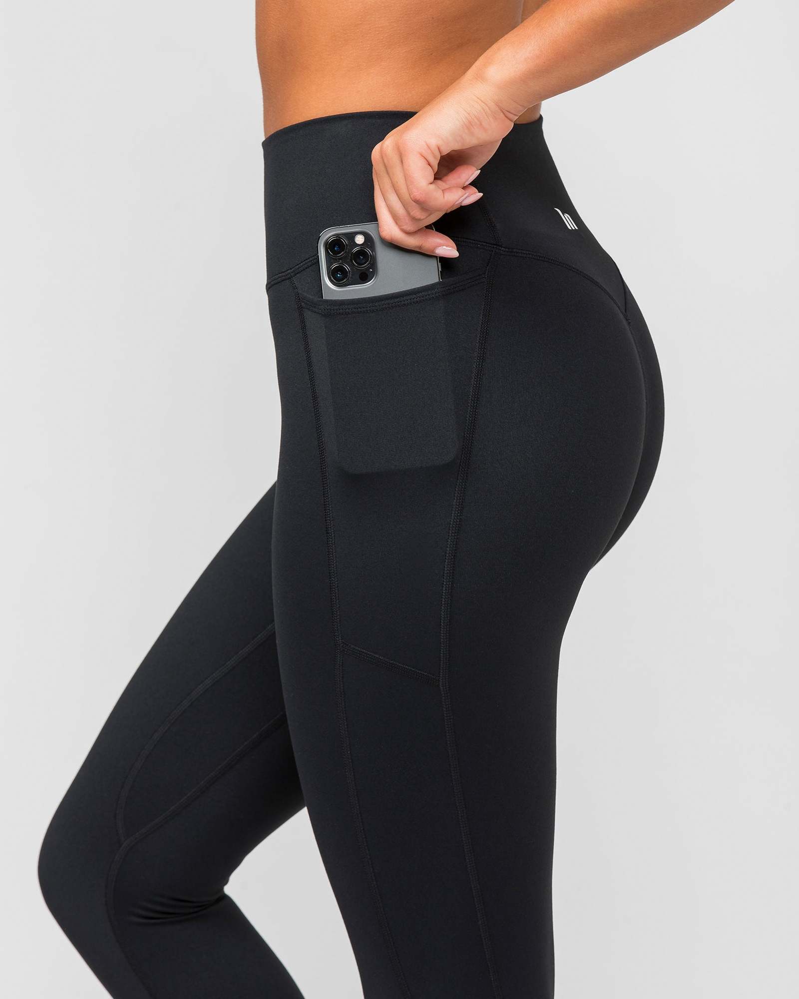 Agility Pocket Ankle Length Leggings - Black