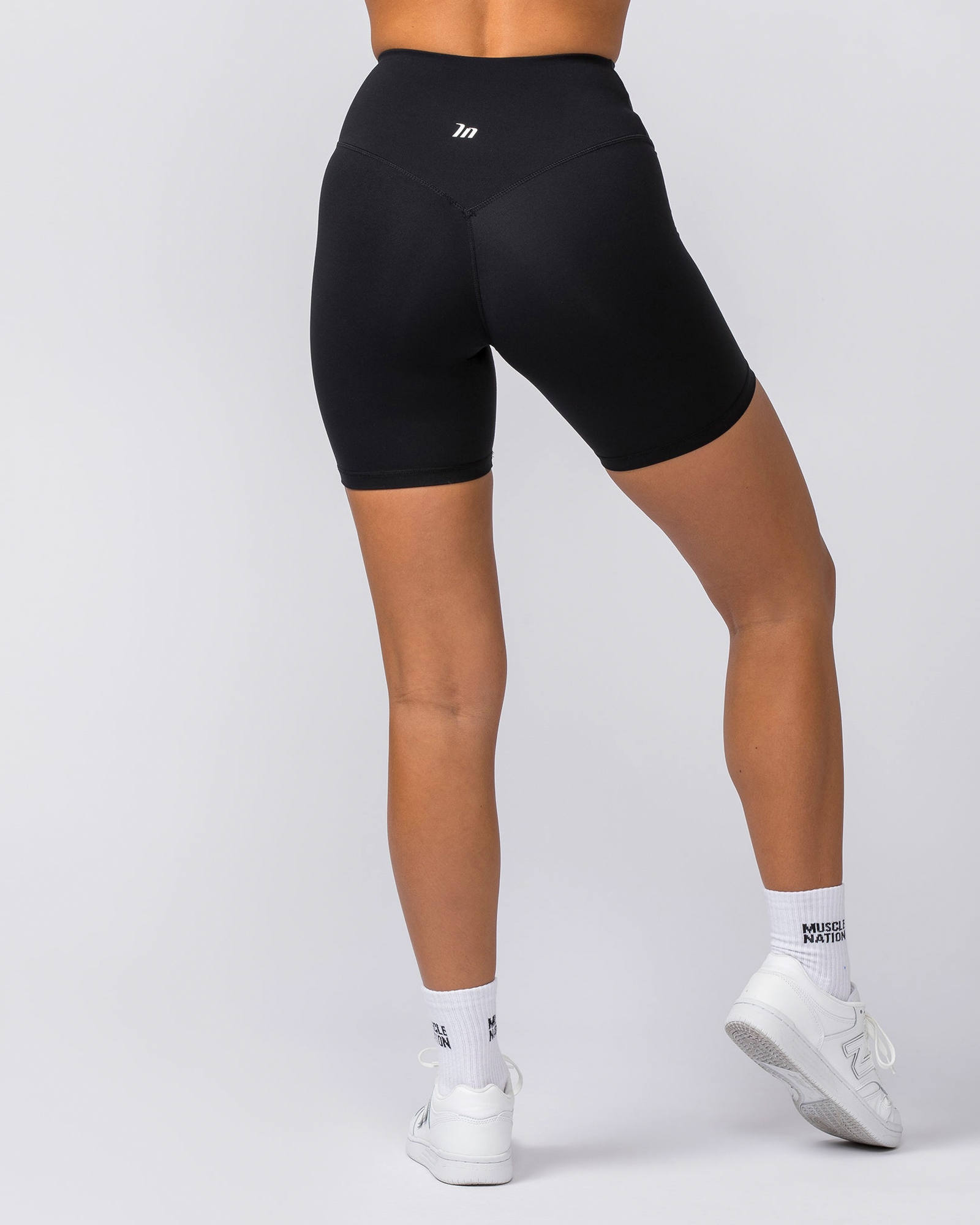 Ultra Aura Bike Shorts - Black