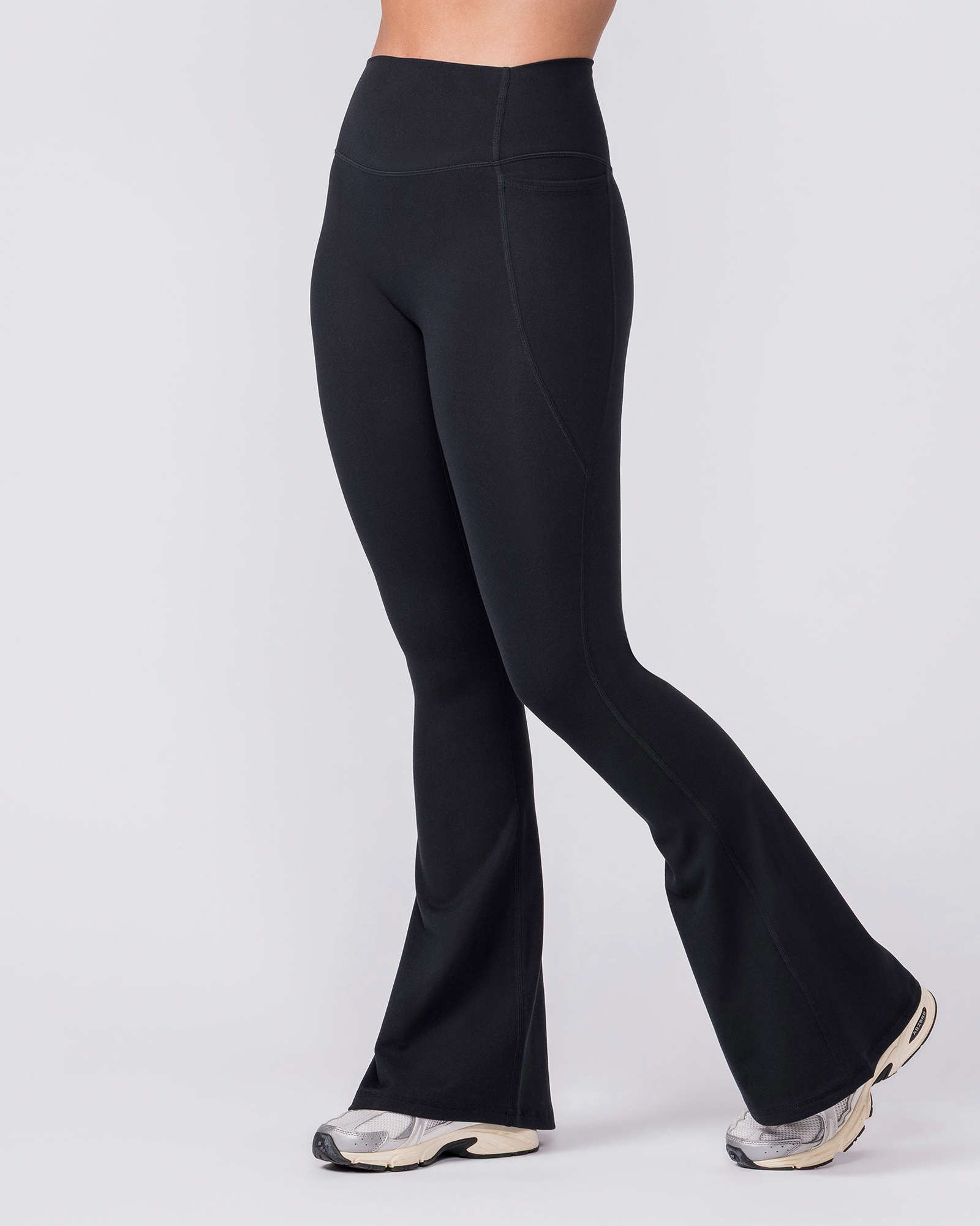 Zero Rise Everyday Pocket Flare Leggings - Black