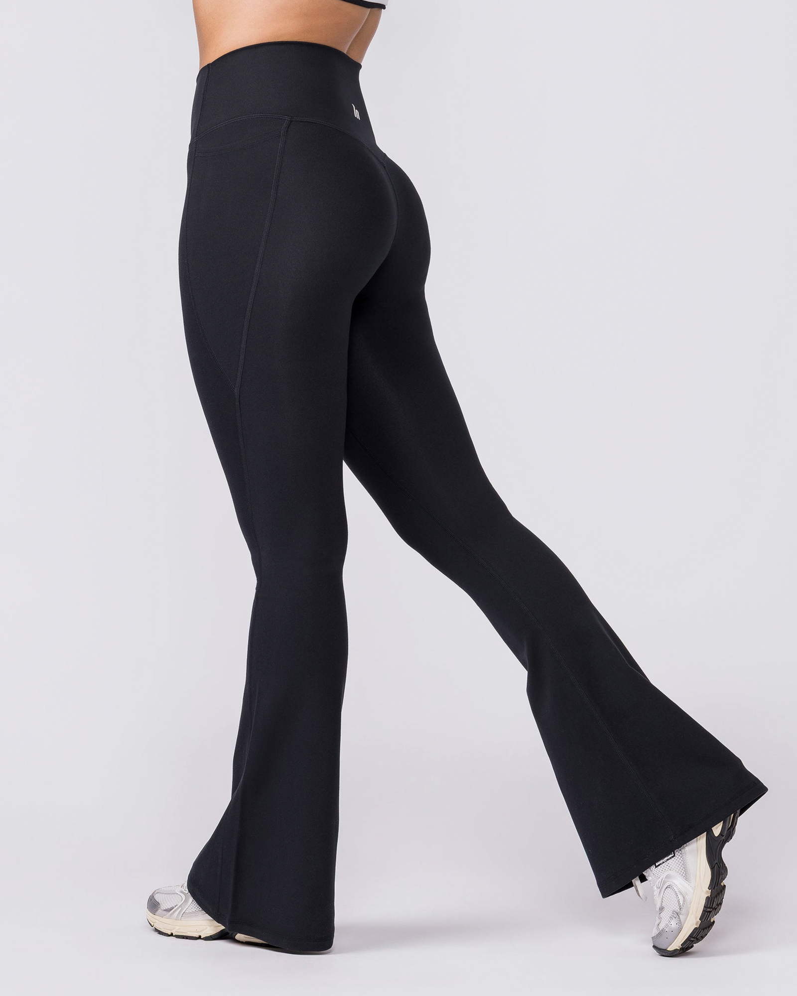 Zero Rise Everyday Pocket Flare Leggings - Black